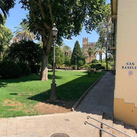 Apartamento A Estrenar A Un Minuto Del Alcazar Apartment Kordoba Bagian luar foto