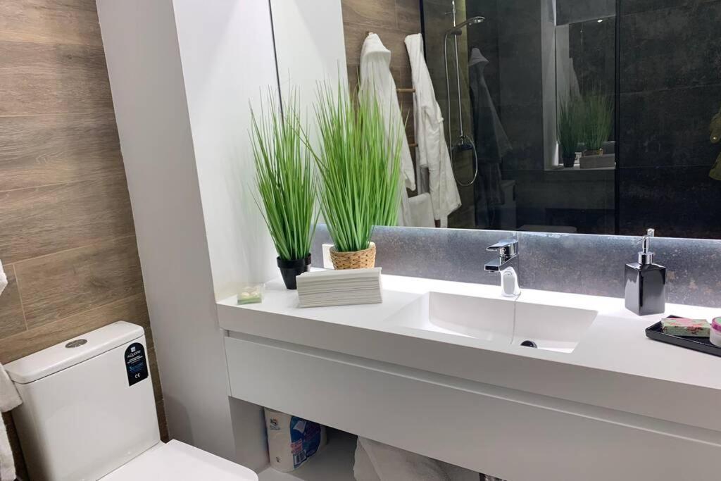 Apartamento A Estrenar A Un Minuto Del Alcazar Apartment Kordoba Bagian luar foto